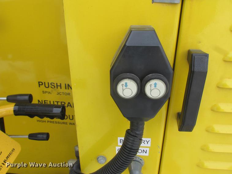 image for item K6064 2004 Hurco Spin Doctor Valve and Vac