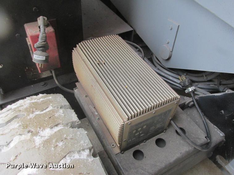 image for item K6065 Mec 3068ES scissor lift