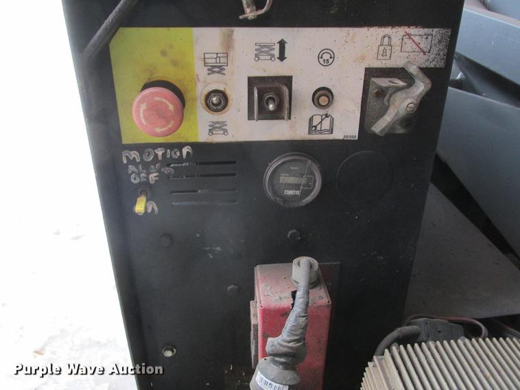 image for item K6065 Mec 3068ES scissor lift