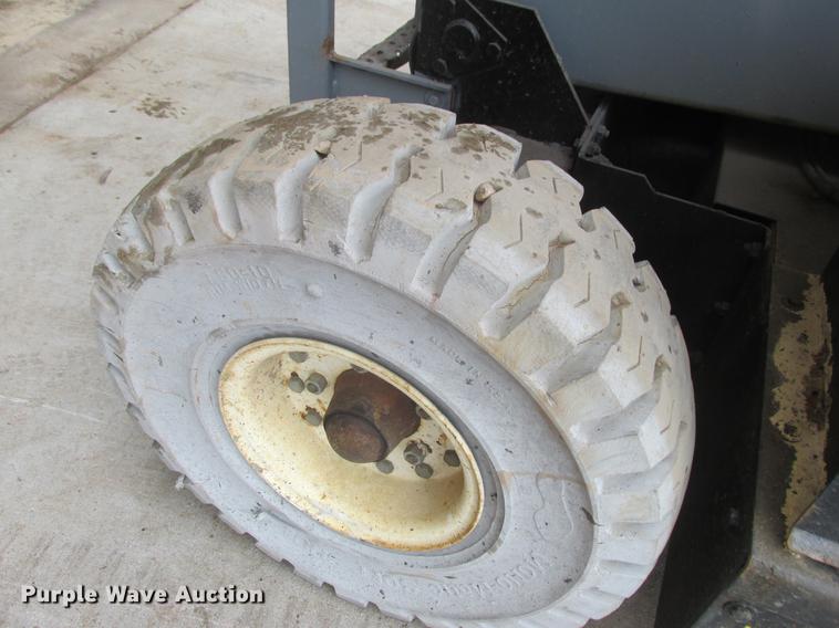 image for item K6065 Mec 3068ES scissor lift