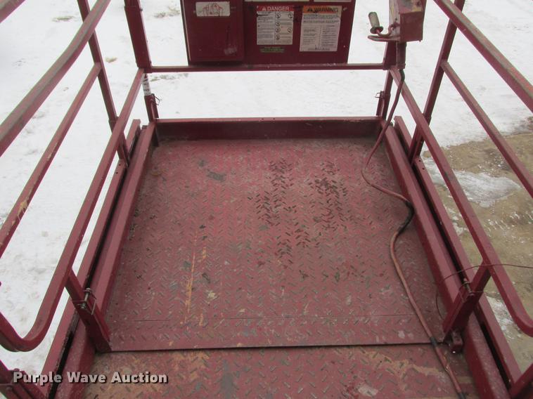 image for item K6065 Mec 3068ES scissor lift