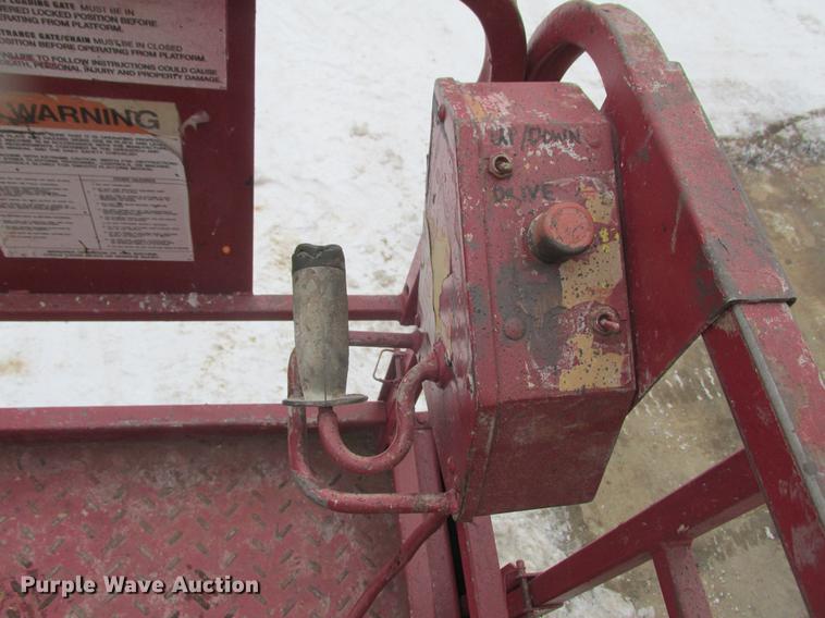 image for item K6065 Mec 3068ES scissor lift