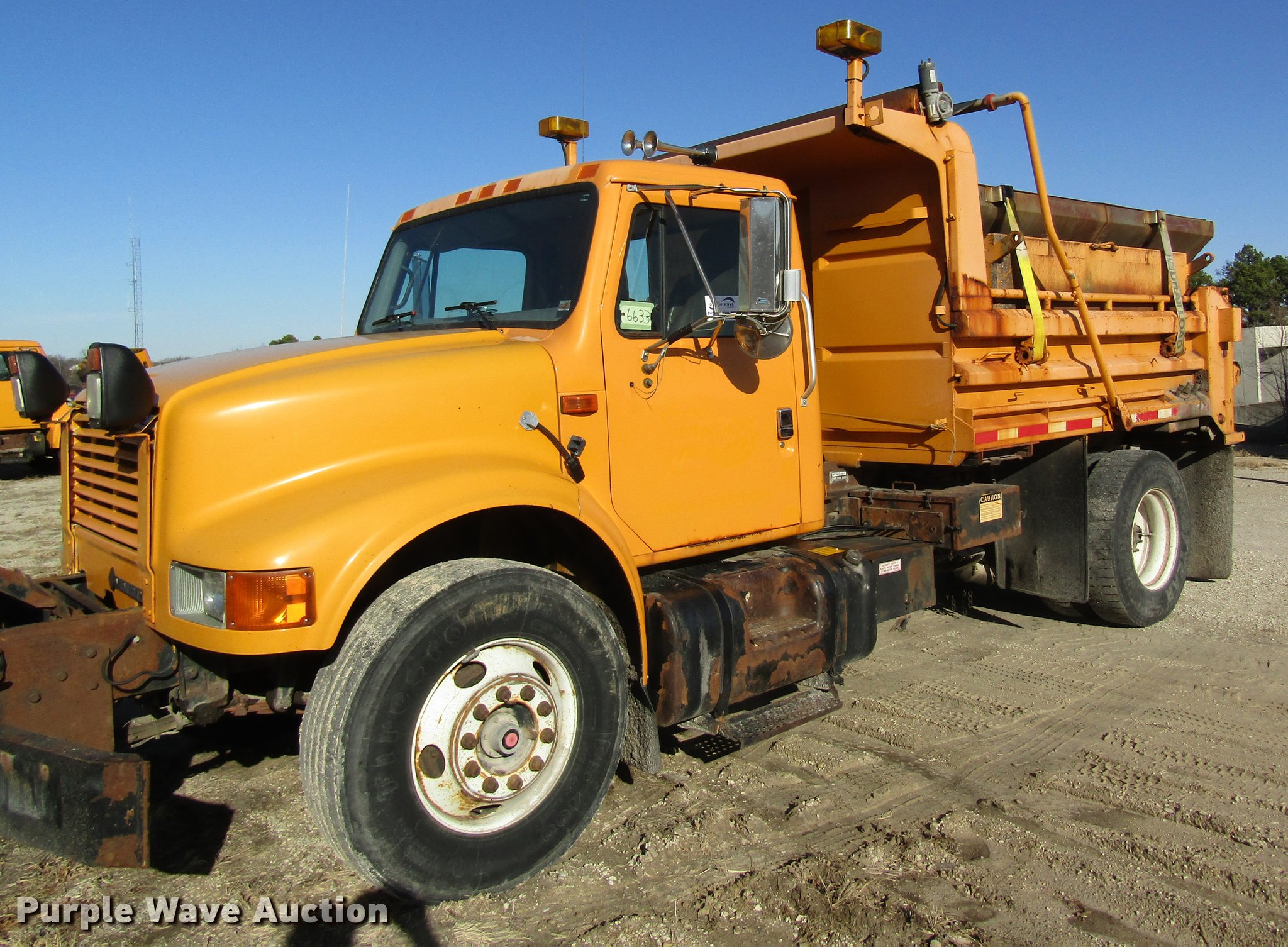 2002 International 4900 dump truck in Eldon, MO | Item DB9791 sold