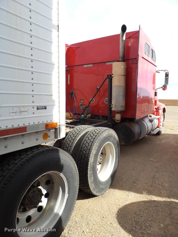 image for item BJ9783 2004 International 9400i semi truck