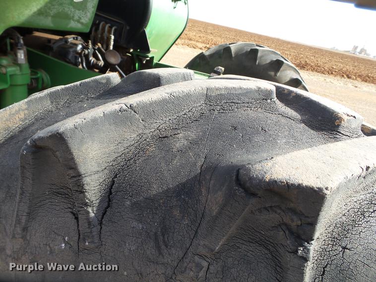 image for item BJ9784 2001 John Deere 3400 telehandler