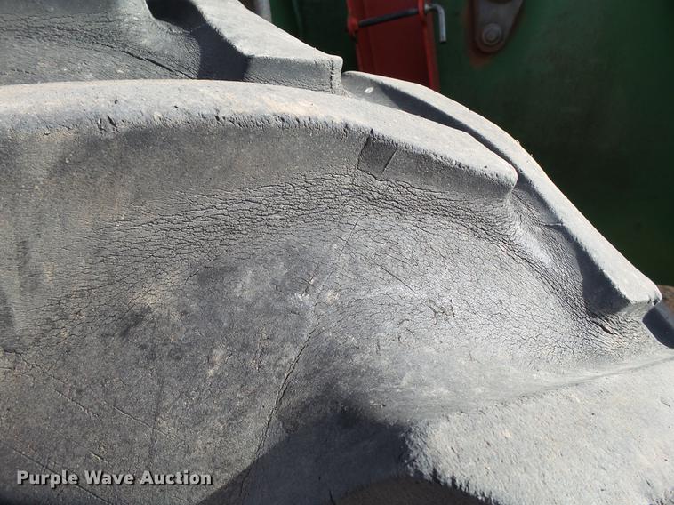 image for item BJ9784 2001 John Deere 3400 telehandler