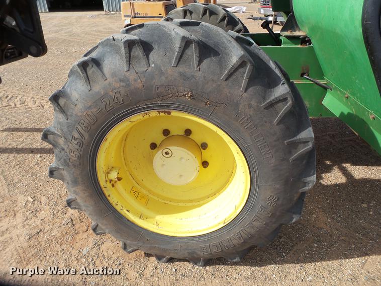 image for item BJ9784 2001 John Deere 3400 telehandler
