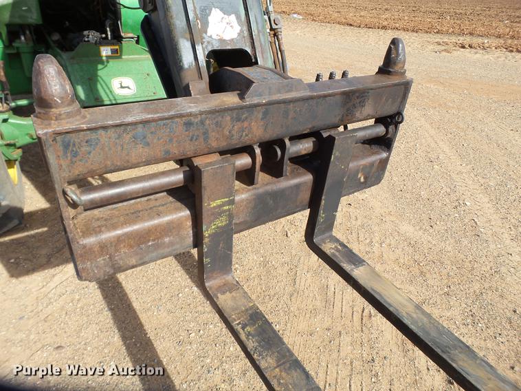 image for item BJ9784 2001 John Deere 3400 telehandler
