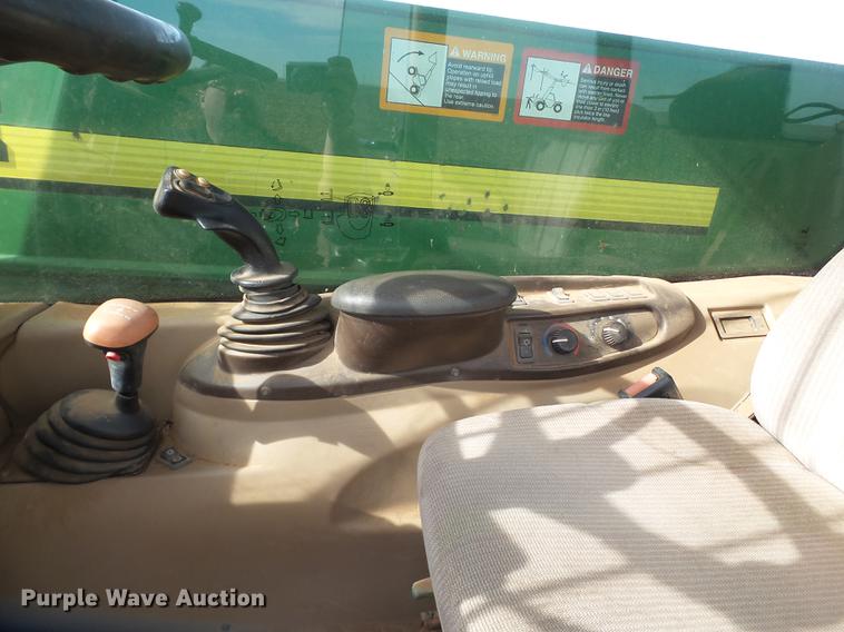 image for item BJ9784 2001 John Deere 3400 telehandler