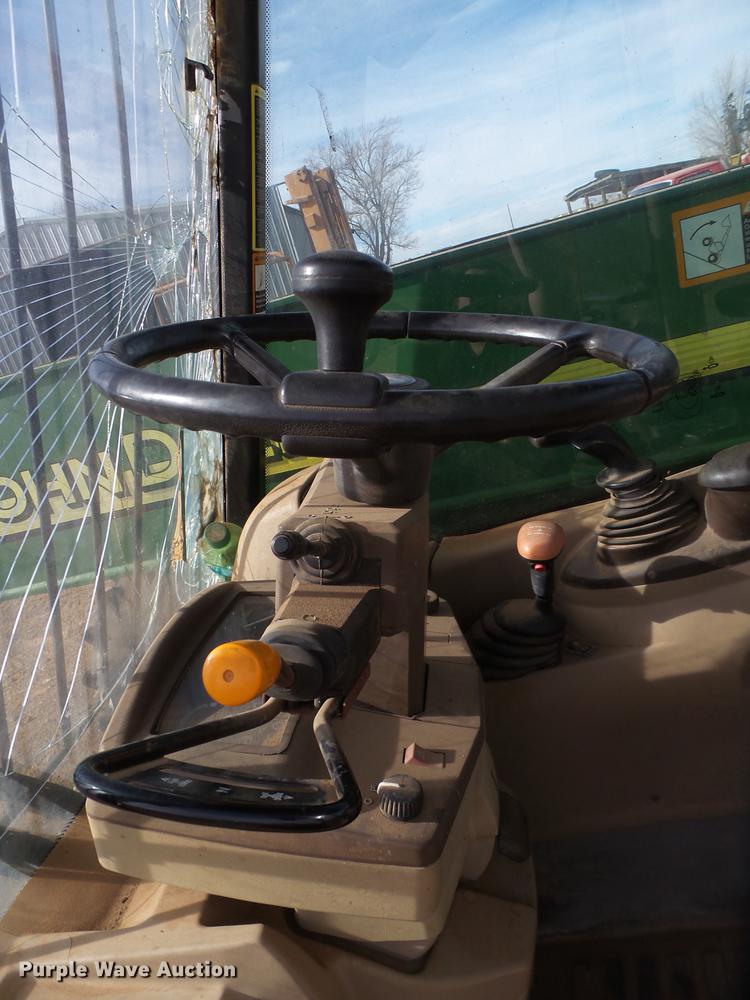 image for item BJ9784 2001 John Deere 3400 telehandler