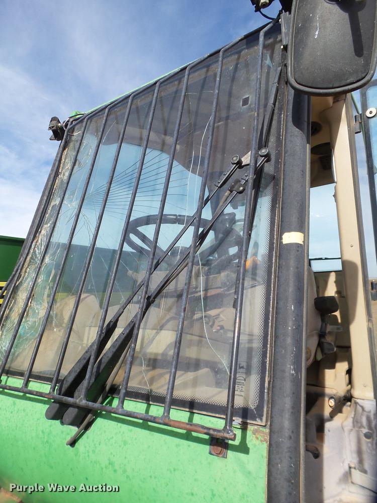 image for item BJ9784 2001 John Deere 3400 telehandler