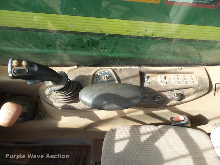 image for item BJ9784 2001 John Deere 3400 telehandler