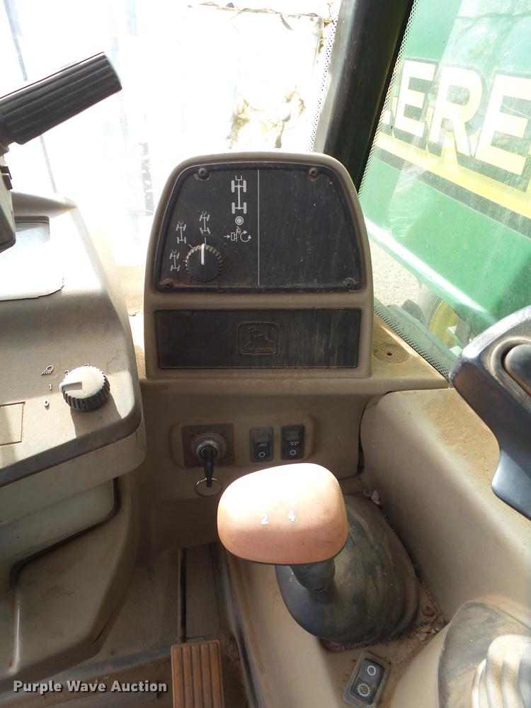 image for item BJ9784 2001 John Deere 3400 telehandler