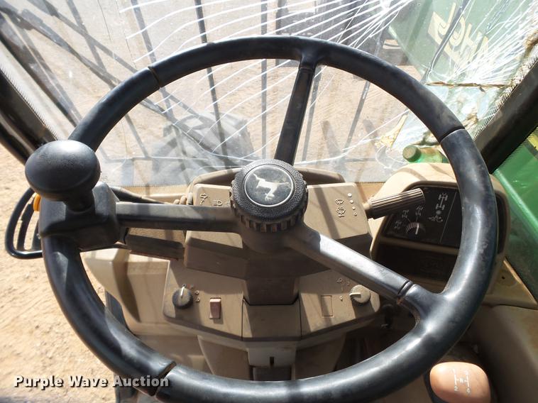 image for item BJ9784 2001 John Deere 3400 telehandler