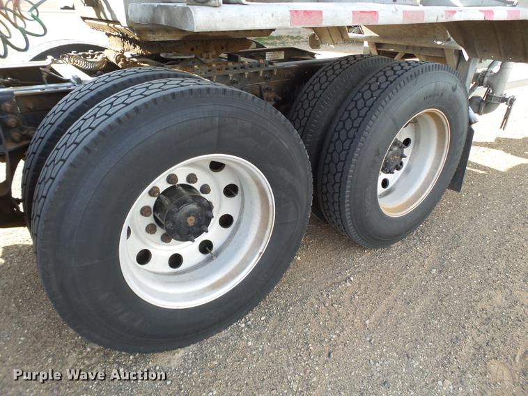 image for item BJ9787 2014 International ProStar semi truck