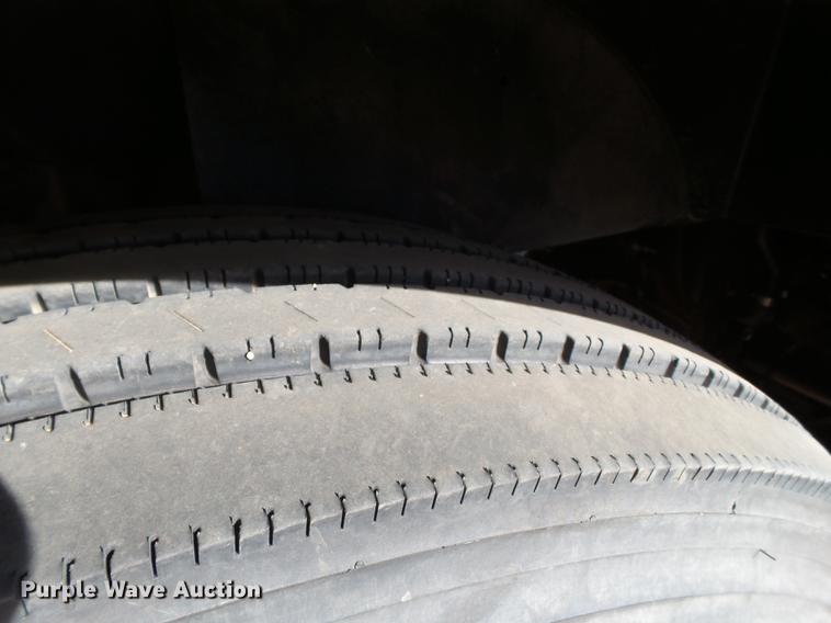 image for item BJ9787 2014 International ProStar semi truck