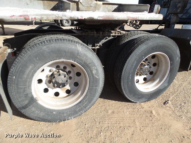 image for item BJ9787 2014 International ProStar semi truck