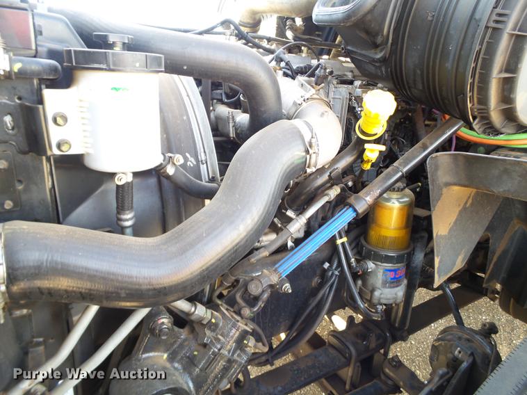 image for item BJ9787 2014 International ProStar semi truck