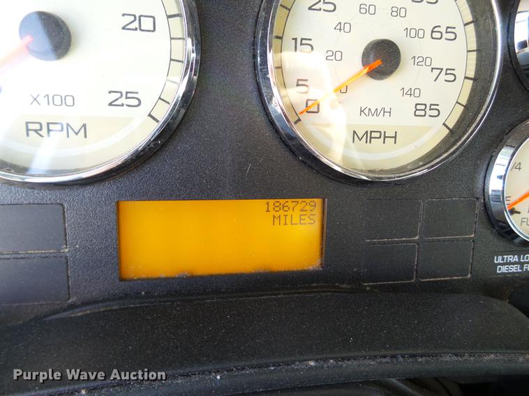 image for item BJ9787 2014 International ProStar semi truck