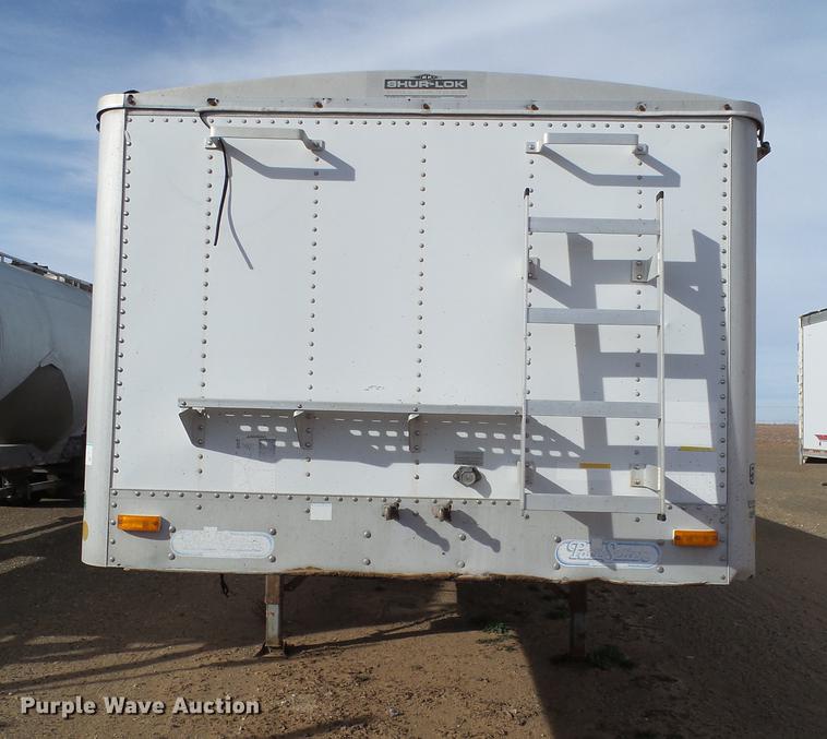 image for item BJ9789 1996 Wilson DWH-400 double hopper bottom grain trailer