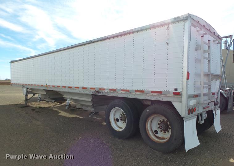 image for item BJ9789 1996 Wilson DWH-400 double hopper bottom grain trailer