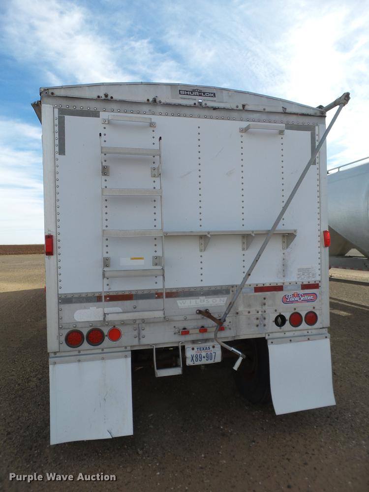 image for item BJ9789 1996 Wilson DWH-400 double hopper bottom grain trailer