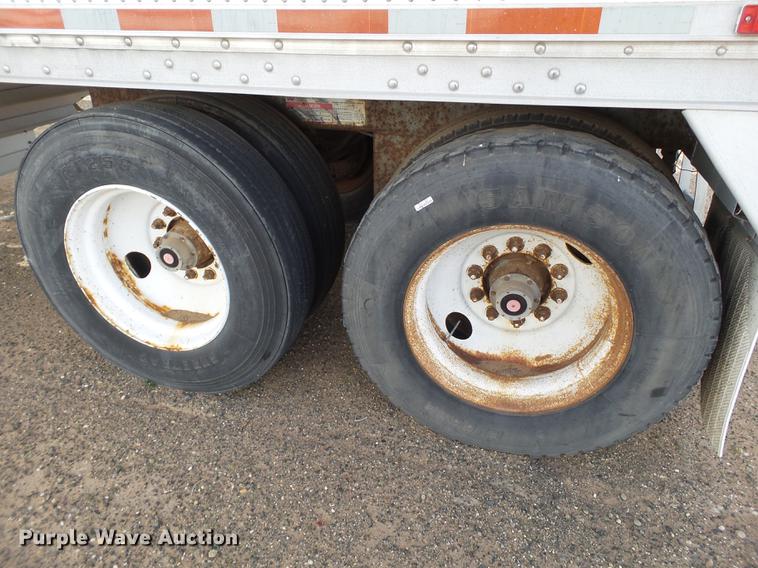 image for item BJ9789 1996 Wilson DWH-400 double hopper bottom grain trailer
