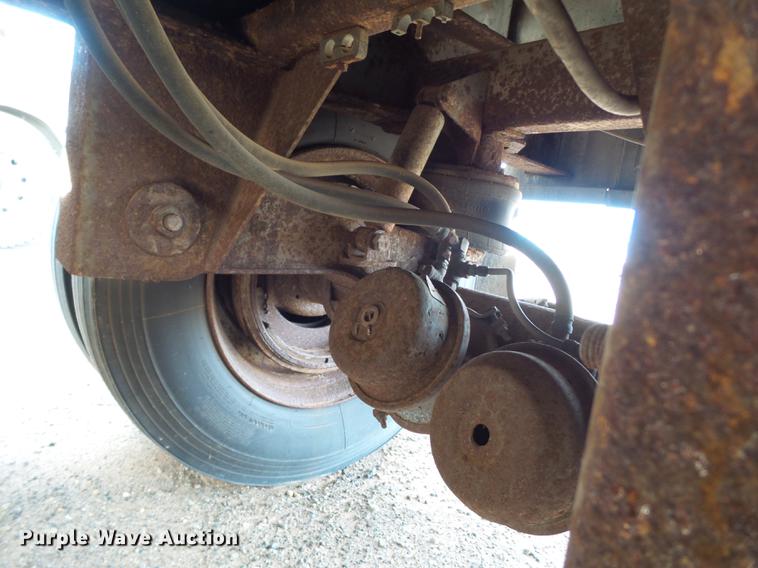 image for item BJ9789 1996 Wilson DWH-400 double hopper bottom grain trailer