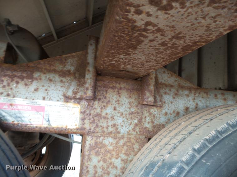 image for item BJ9789 1996 Wilson DWH-400 double hopper bottom grain trailer