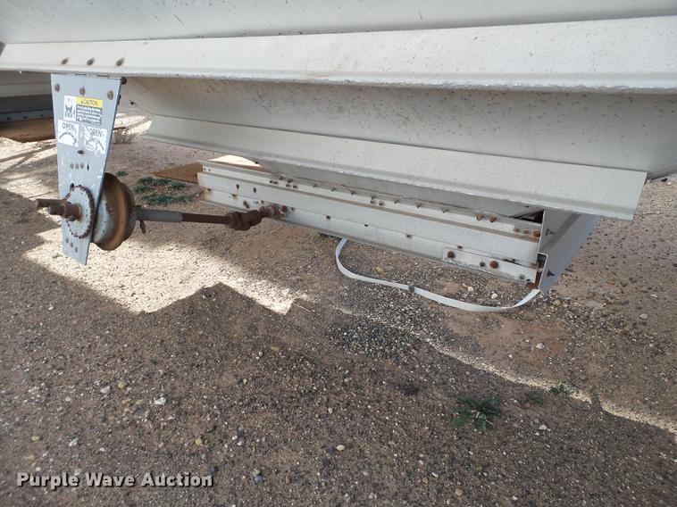 image for item BJ9789 1996 Wilson DWH-400 double hopper bottom grain trailer