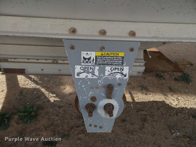 image for item BJ9789 1996 Wilson DWH-400 double hopper bottom grain trailer