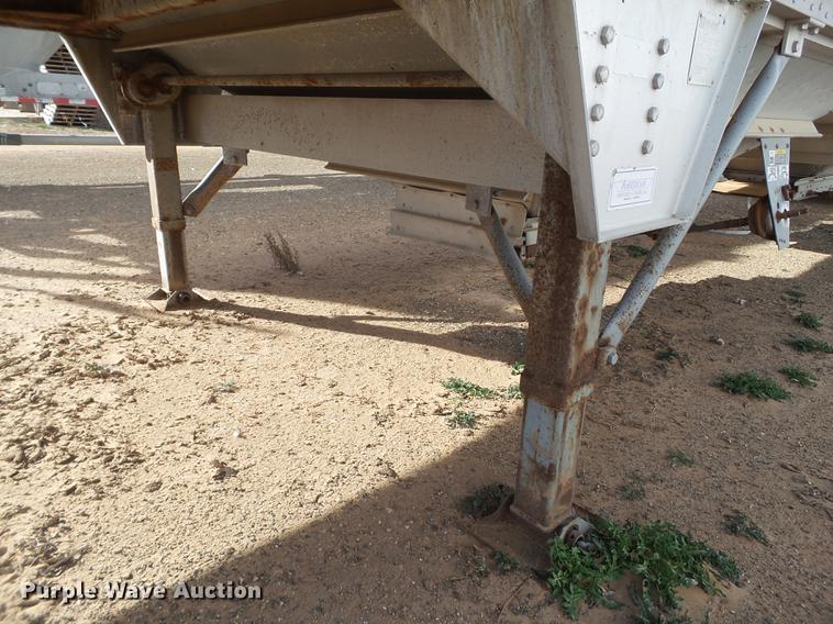 image for item BJ9789 1996 Wilson DWH-400 double hopper bottom grain trailer