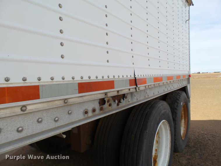 image for item BJ9789 1996 Wilson DWH-400 double hopper bottom grain trailer
