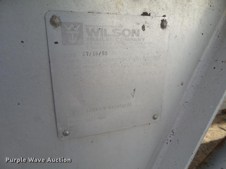 image for item BJ9789 1996 Wilson DWH-400 double hopper bottom grain trailer