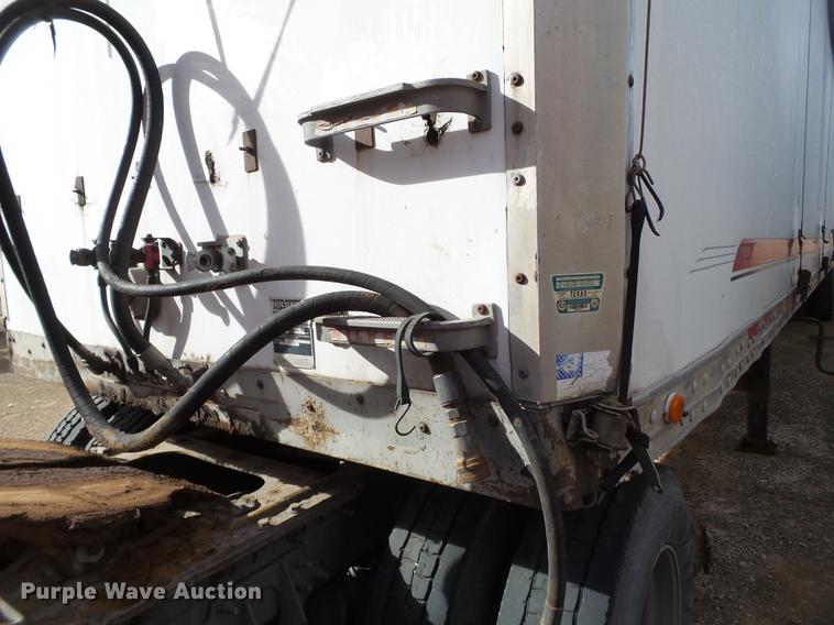 image for item BJ9790 1997 Wilkins 0K2LA22PC0SD walking floor trailer