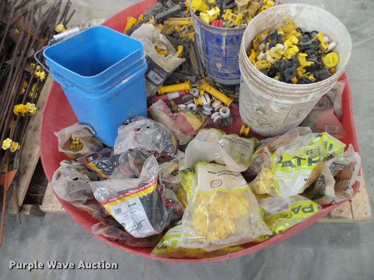 image for item BU9618 Fencing supplies