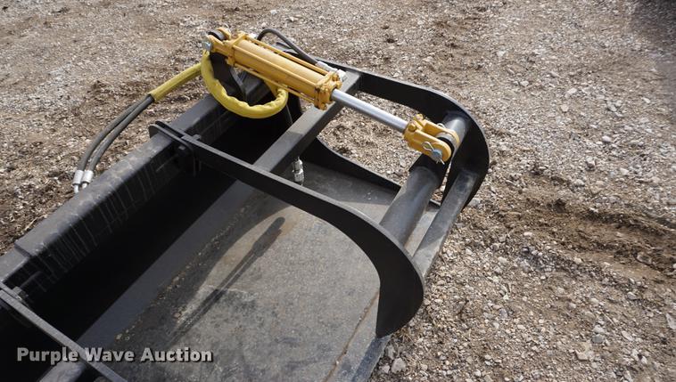 image for item DB0354 Skid steer grapple bucket