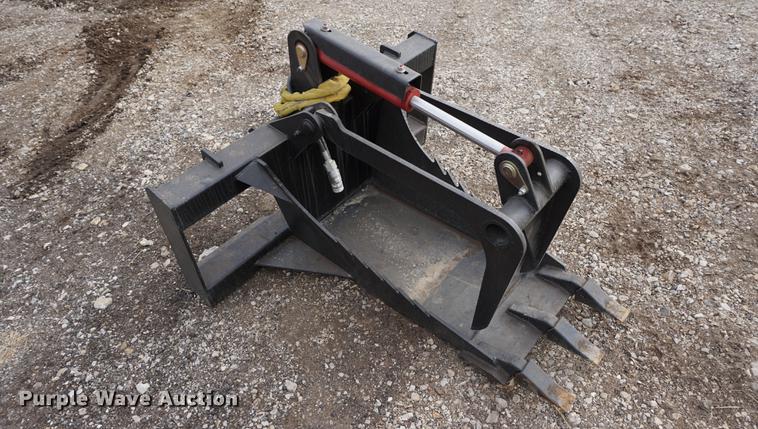 image for item DB0355 Skid steer stump grapple bucket
