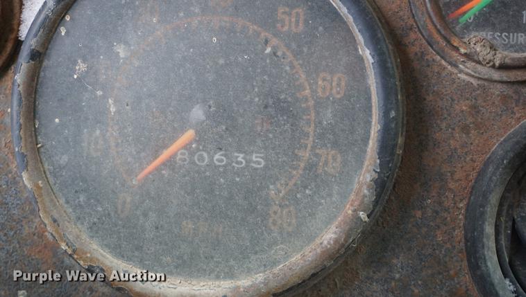 image for item DB0382 1978 International Transtar II grain truck