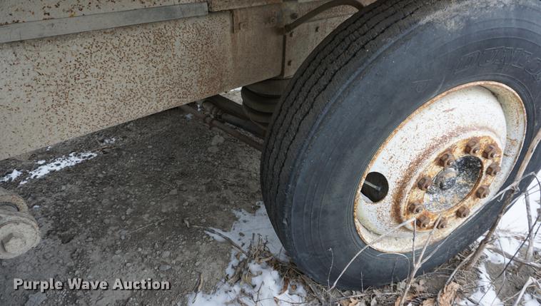 image for item DB0382 1978 International Transtar II grain truck