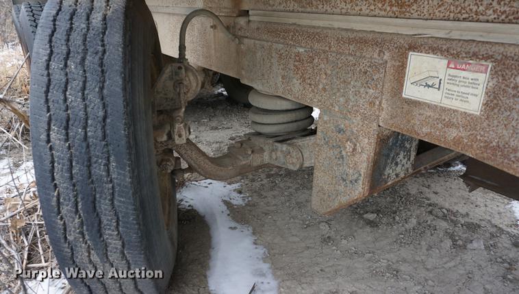 image for item DB0382 1978 International Transtar II grain truck