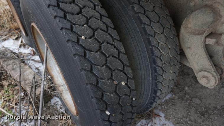 image for item DB0382 1978 International Transtar II grain truck