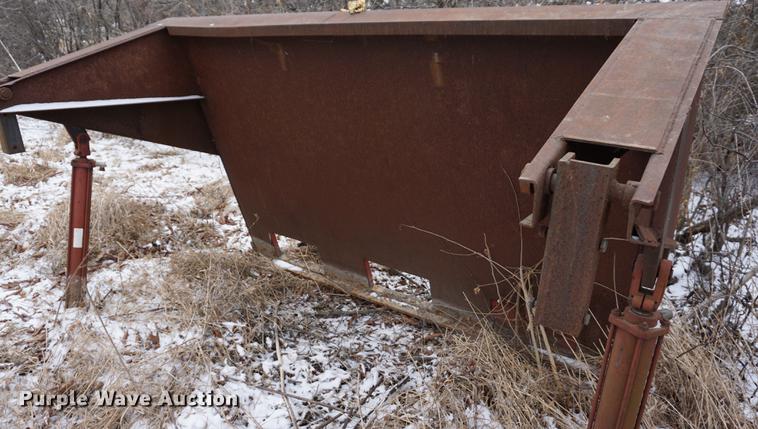 image for item DB0382 1978 International Transtar II grain truck