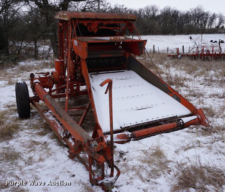 image for item DB0386 Allis Chalmers round baler