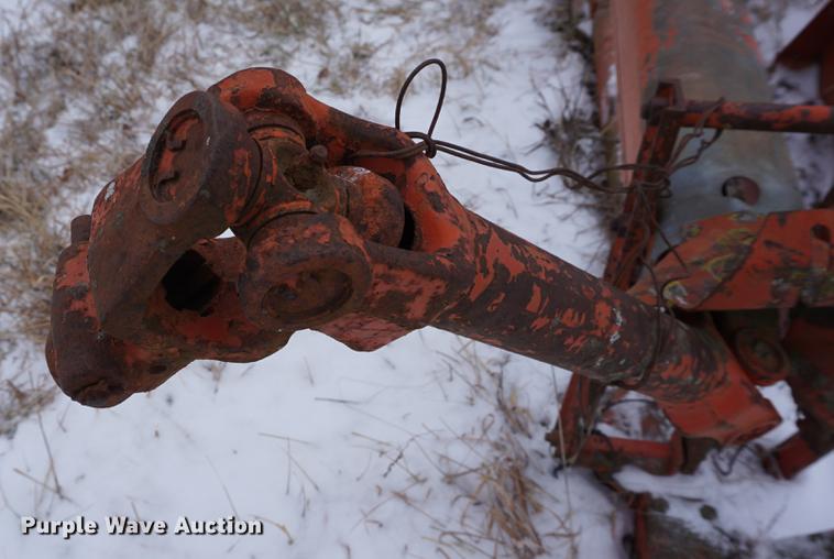 image for item DB0386 Allis Chalmers round baler