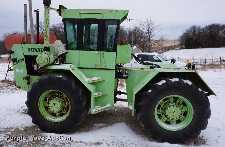 image for item DB0388 1972 Steiger Super Wildcat 4WD tractor