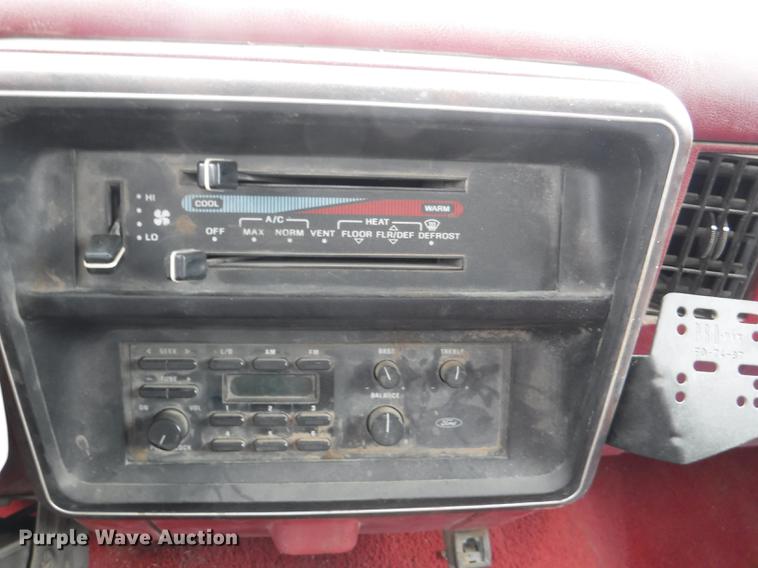 image for item DB3941 1989 Ford F250 XLT Lariat flatbed pickup truck