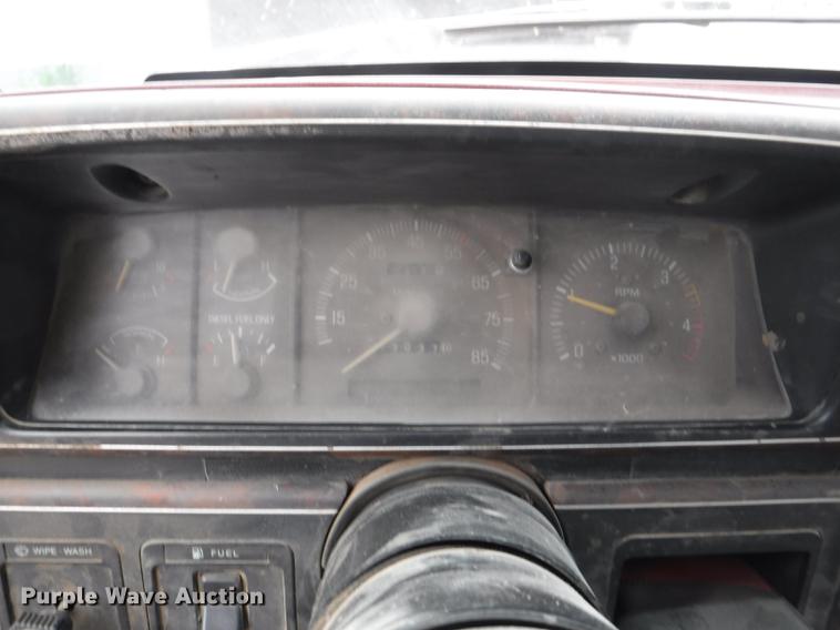 image for item DB3941 1989 Ford F250 XLT Lariat flatbed pickup truck