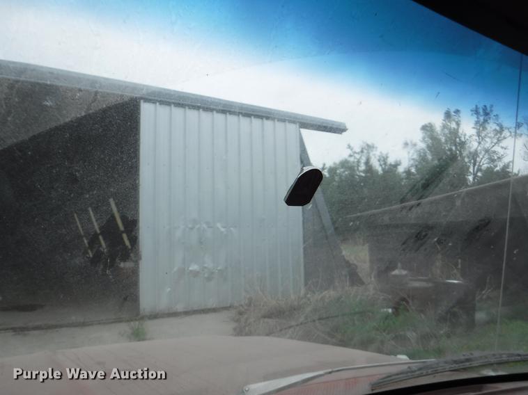 image for item DB3941 1989 Ford F250 XLT Lariat flatbed pickup truck