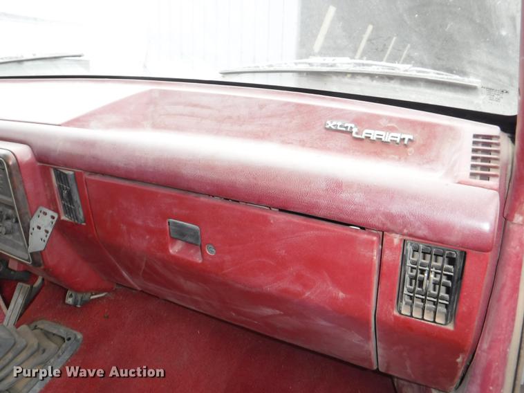 image for item DB3941 1989 Ford F250 XLT Lariat flatbed pickup truck